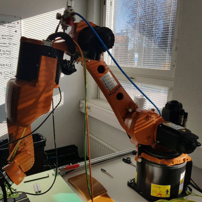 Robot que empalieta KR8 R1620 con el brazo robótico de 6 AXIS para el robot Palletizer