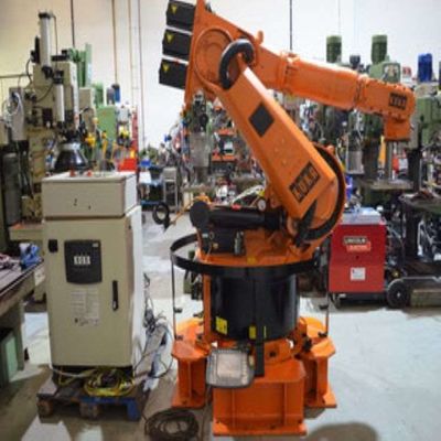 Manipulación del PA robótico del KR 470 del brazo con el manipulante de 5 AXIS como robot industrial