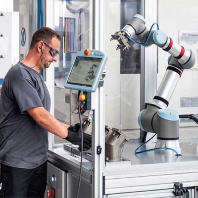 Brazo robótico del robot de montaje UR16e 6 AXIS para el robot colaborativo electrónico