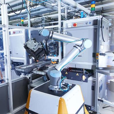 Brazo robótico del robot de montaje UR16e 6 AXIS para el robot colaborativo electrónico