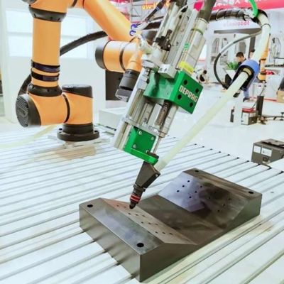 Cobot AUBO I16 6 AXIS para cargar y descargar como robot colaborativo