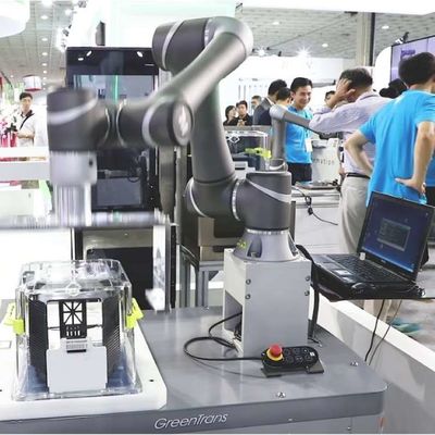 El robot colaborativo TM5-700 escoge y coloca el brazo 6 AXIS del robot como Cobot