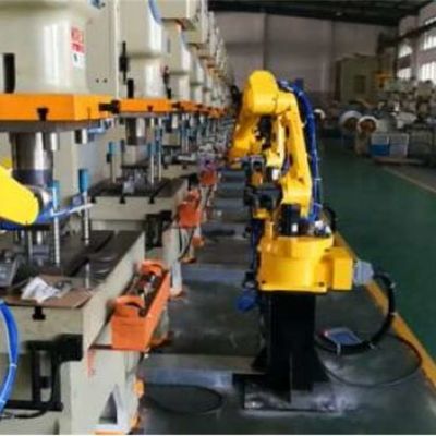 Robot de soldadura 6 AXIS TKB6700-165kg/180kg-2700mm que suelda con autógena como equipo de soldadura