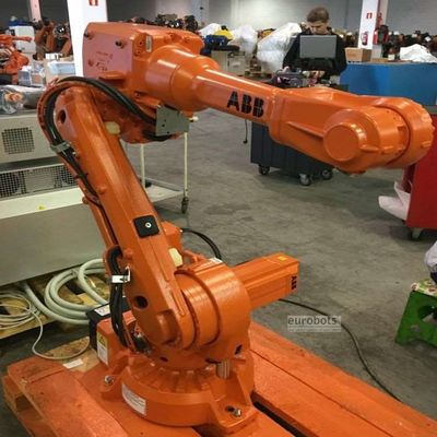 Brazo robótico 6 AXIS del robot IRB 2600-12/1.65 de la selección y del lugar como robots industriales
