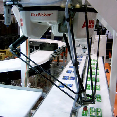Brazo elegante industrial IRB 360 del robot de ABB con las hachas 3/4 delta del brazo con el robot del delta de la máquina de la selección y del lugar