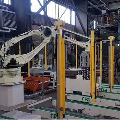 Brazo Palletizer CP300L 4 AXIS del robot para empaletar como robot que empalieta
