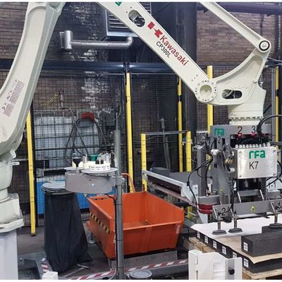 Brazo Palletizer CP300L 4 AXIS del robot para empaletar como robot que empalieta