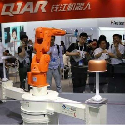 Brazo robótico de China QJR6S-1 6 AXIS del robot de montaje para la asamblea robótica