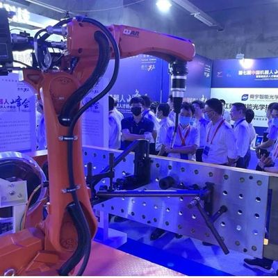 Robot de soldadura automático QJR6-1400H con posicionador de soldadura CNGBS para robot de soldadura inteligente