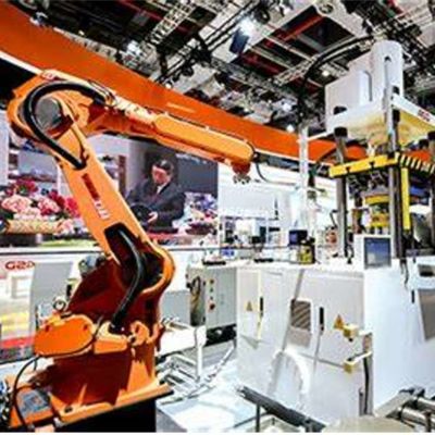 6 robots robóticos de la asamblea QJR10-1 China del brazo de AXIS como robot de montaje