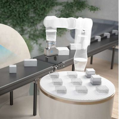 Robot Gripper 2FG7 con brazo robótico industrial CNGBS para manejar como robot colaborativo