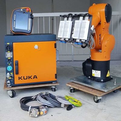Controller de brazo robótico KR C4 Robot Controller CNC para el brazo robótico industrial Kuka