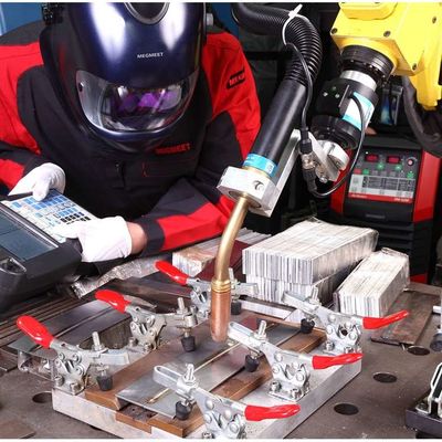 Soldador inteligente CO2 MAG MMA Ehave CM500 con robot de soldadura CNGBS como máquina de soldadura