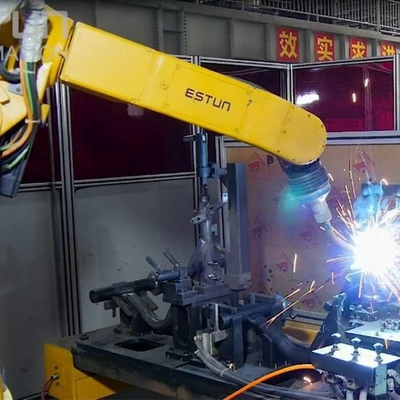Robot de soldadura robótico de la carga útil 15kg Mig del robot de soldadura de la soldadora ER15-3500