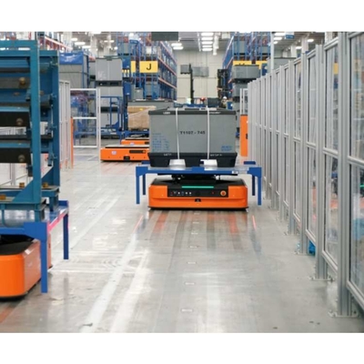 Robot AGV móvil Q2L-300A con robot cobot CNGBS para manejo automatizado de materiales como AGV
