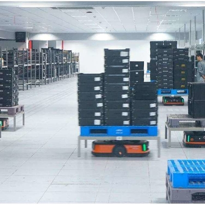 AGV Robot Q3-600C Carga útil de 600 kg con CNGBS Cobot Robot Arm para el proyecto de automatización como AGV