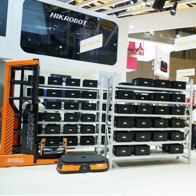 AGV Robot Q3-600C Carga útil de 600 kg con CNGBS Cobot Robot Arm para el proyecto de automatización como AGV